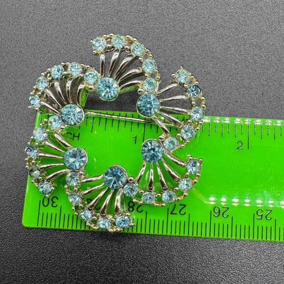 Vintage Silver tone Brooch Light Blue Glass Rhinestones - Picture 4 of 4
